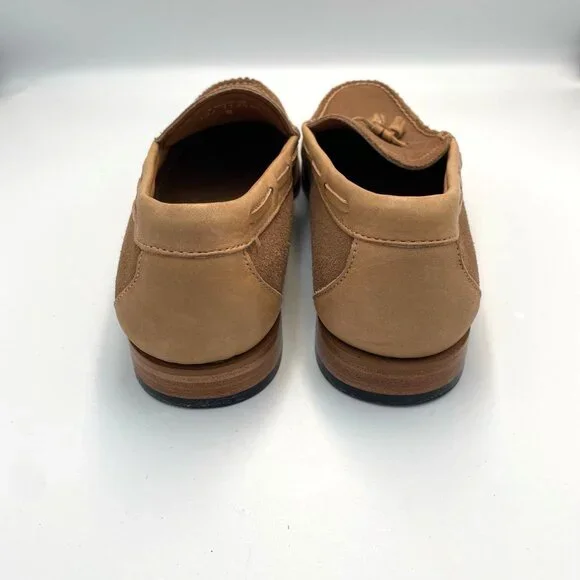 GH Bass Tassel Weejuns Loafers Men's 10 Tan Suede Leather Classic Neutral